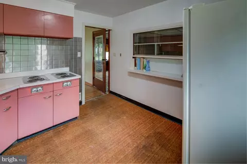 Kitchen - 113 E 38th St, Wilmington, DE 19802 photo 3 of 3