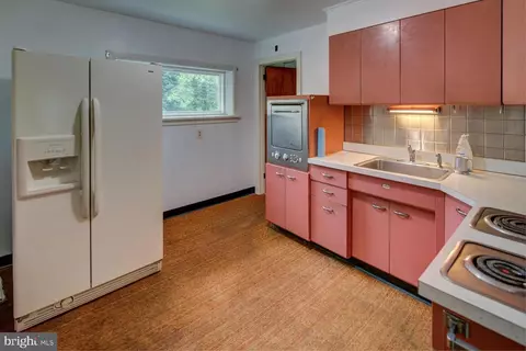 Kitchen - 113 E 38th St, Wilmington, DE 19802 photo 1 of 3
