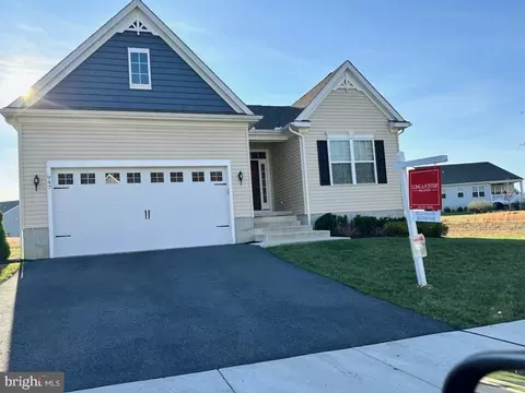 947 Robinson Rd, Townsend, DE 19734