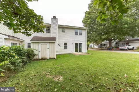 Exterior - 106 Upper Valley Ln, Newark, DE 19711 photo 5 of 6