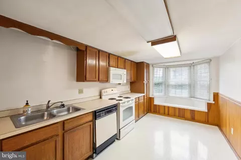 Kitchen - 106 Upper Valley Ln, Newark, DE 19711 photo 1 of 3