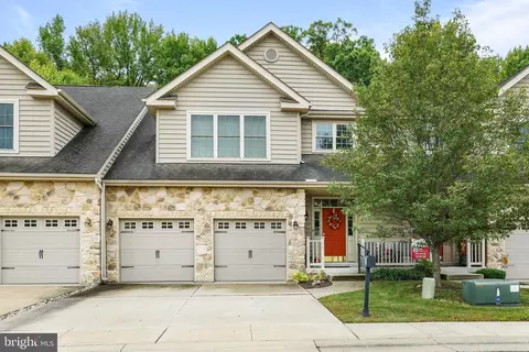 30 Fountainview Dr #13, Newark, DE 19713