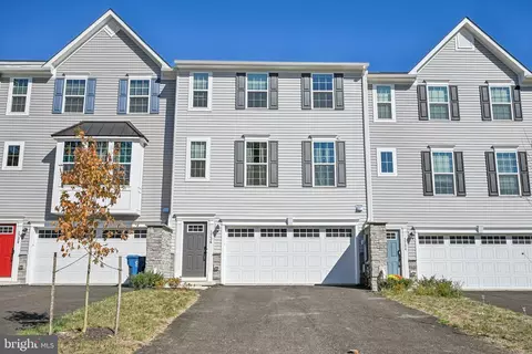 1736 Belle Fourche Dr, Newark, DE 19702