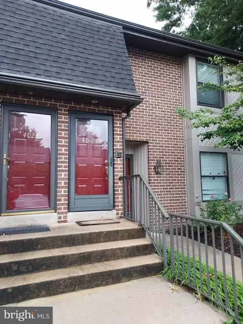 4024 Society Dr, Claymont, DE 19703