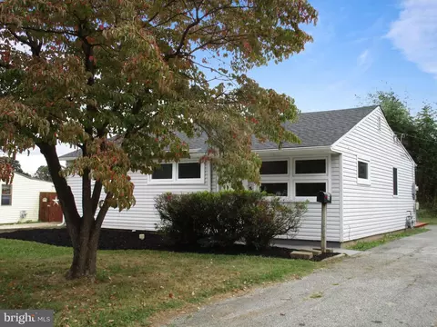 35 Pierson Pl, New Castle, DE 19720
