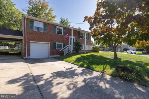 1811 Saw Mill Dr, Wilmington, DE 19810