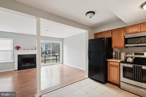 7 Brian Ct, New Castle, DE 19720 photo 6