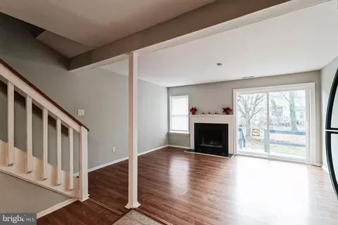 7 Brian Ct, New Castle, DE 19720 photo 8