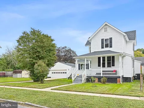 317 Washington St, Delaware City, DE 19706