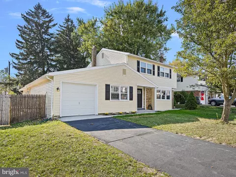 2608 Lamper Ln, Wilmington, DE 19808