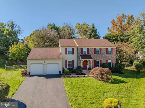 Exterior - 8 Bent Tree Cir, Hockessin, DE 19707 photo 2 of 12