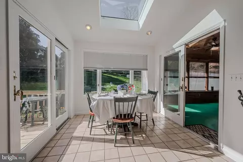 Dining - 8 Bent Tree Cir, Hockessin, DE 19707 photo 4 of 6