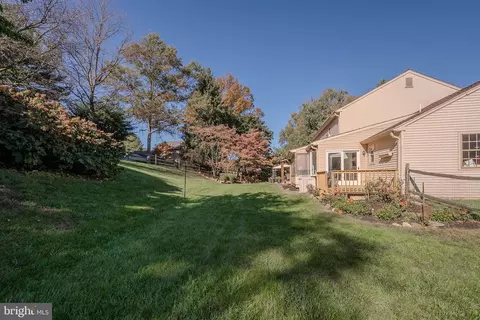 Exterior - 8 Bent Tree Cir, Hockessin, DE 19707 photo 5 of 12