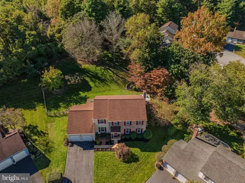 View/Area - 8 Bent Tree Cir, Hockessin, DE 19707 photo 3 of 9
