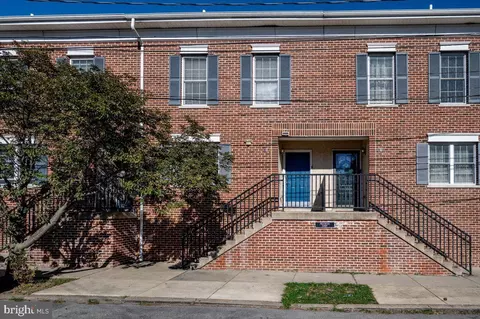 2802 Prestwyck Ct, Wilmington, DE 19802