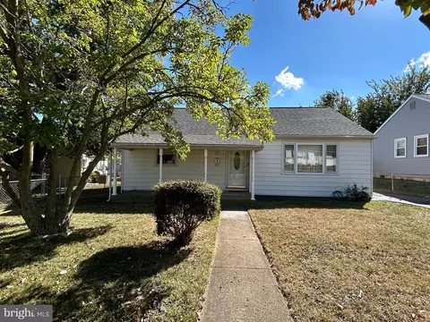 26 Richard Rd, New Castle, DE 19720