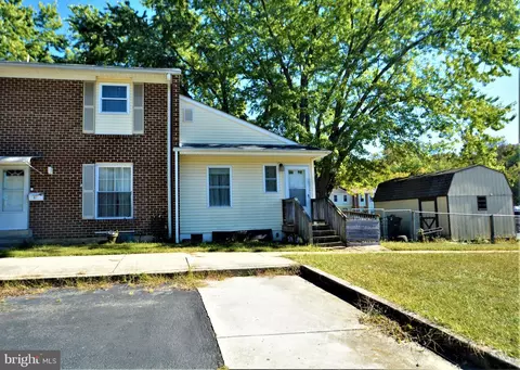 18 Sandy Ct, Newark, DE 19702 photo 3