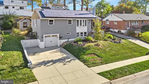 817 Parkside Blvd, Claymont, DE 19703