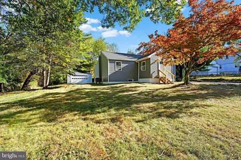 56 Betts Ave, New Castle, DE 19720
