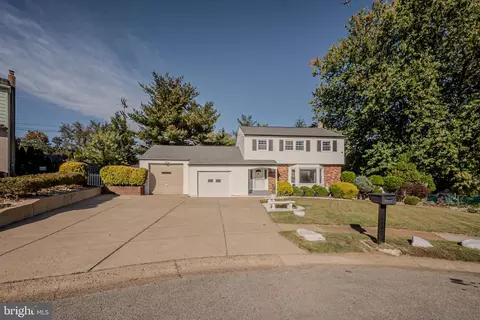 1001 Rockwell Ct, Wilmington, DE 19810