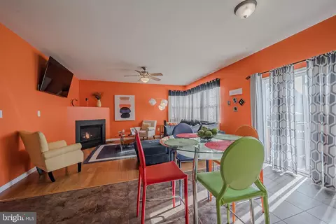 Dining - 4 Wiggins Way, Bear, DE 19701 photo 3 of 3