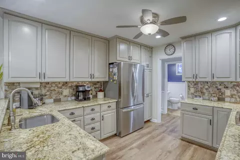 Kitchen - 12 Decker Dr, Newark, DE 19711 photo 2 of 3