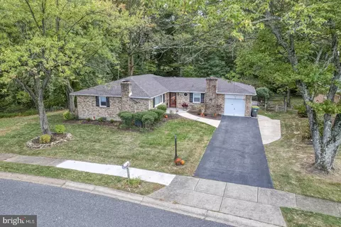View/Area - 12 Decker Dr, Newark, DE 19711 photo 2 of 2