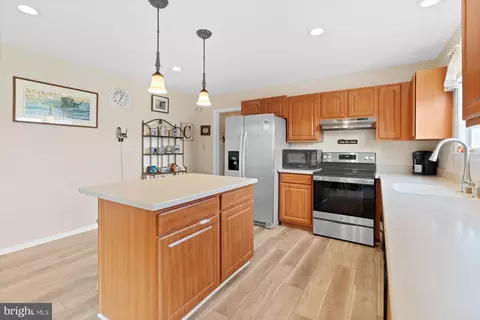 Kitchen - 209 E Dickerson Ln, Middletown, DE 19709 photo 2 of 3