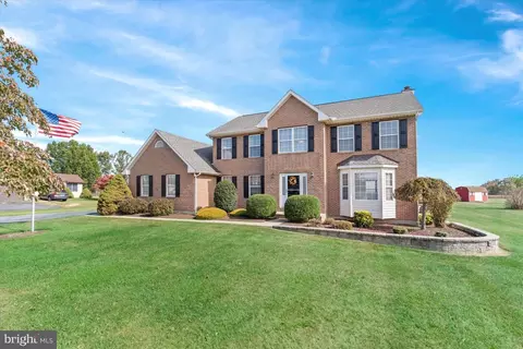 209 E Dickerson Ln, Middletown, DE 19709