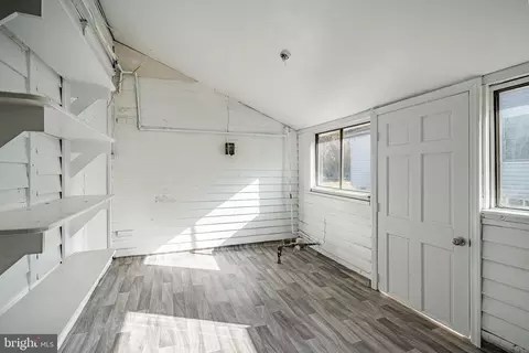 Entry Way - 325 Howell School Rd, Bear, DE 19701 photo 4 of 5