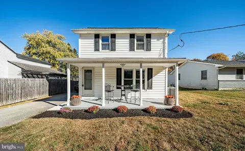 325 Howell School Rd, Bear, DE 19701