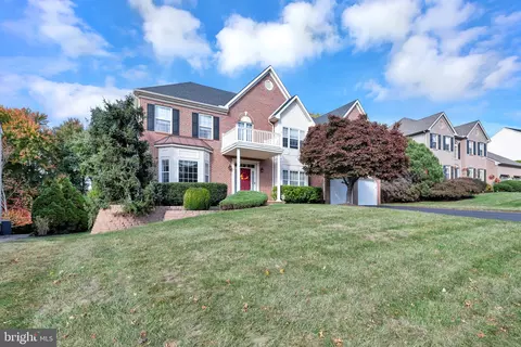 71 Montague Rd, Newark, DE 19711
