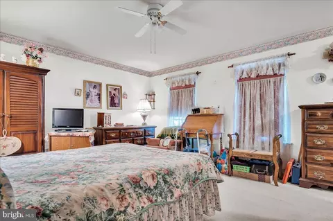 Bedroom - 157 Kingscroft Dr, Bear, DE 19701 photo 1 of 3