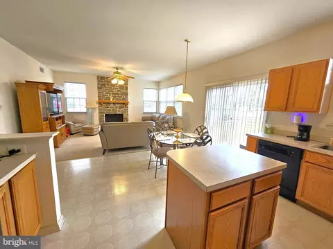 37 Lotus Cir N, Bear, DE 19701 photo 22