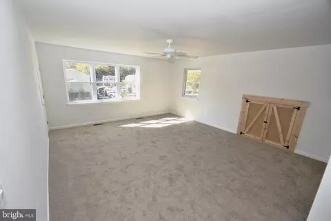 514 E Hanna Dr, Newark, DE 19702 photo 32