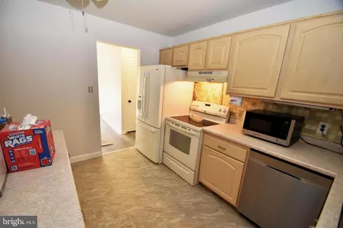 514 E Hanna Dr, Newark, DE 19702 photo 16