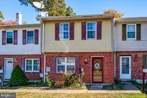 629 Lockhaven Ct, Newark, DE 19702