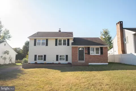 403 S Dupont Rd, Wilmington, DE 19804