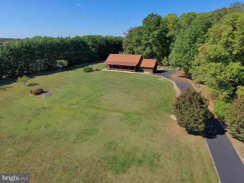 678 Walker School Rd, Townsend, DE 19734 photo 4