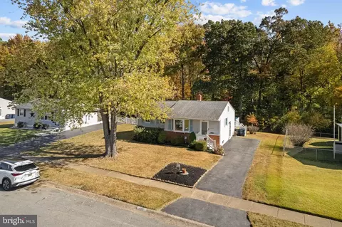 View/Area - 406 Tamara Cir, Newark, DE 19711 photo 3 of 4