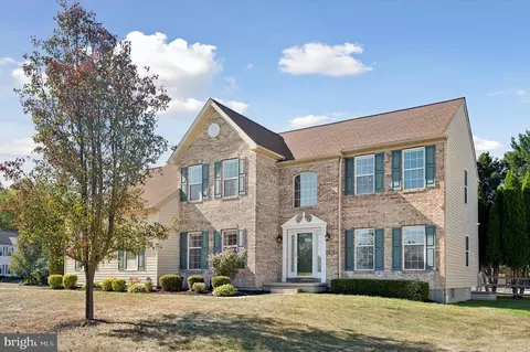 100 Secretariat Ct, Bear, DE 19701