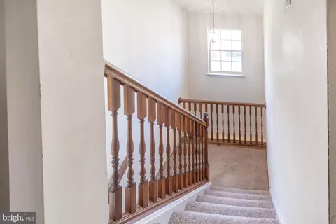 Entry Way - 207 Bellwether Ct, Newark, DE 19702 photo 3 of 4