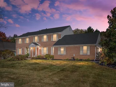 4 Thornberry Ln, Hockessin, DE 19707