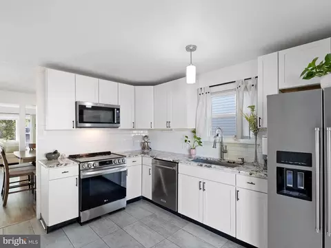 Kitchen - 322 Skeet Ave, Bear, DE 19701 photo 2 of 3