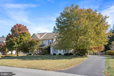 19 Airdrie Dr, Bear, DE 19701