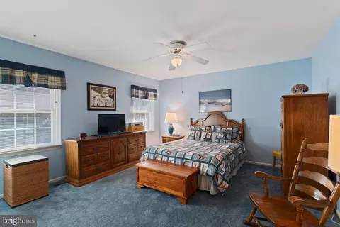 Bedroom - 19 Airdrie Dr, Bear, DE 19701 photo 3 of 4
