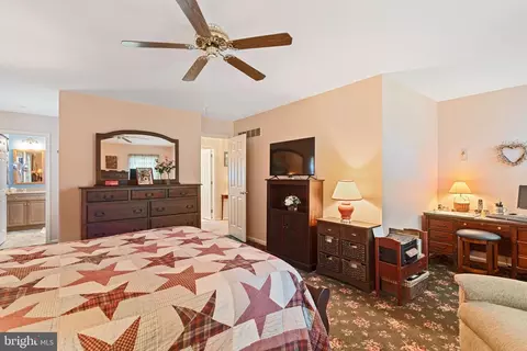 Bedroom - 19 Airdrie Dr, Bear, DE 19701 photo 2 of 4