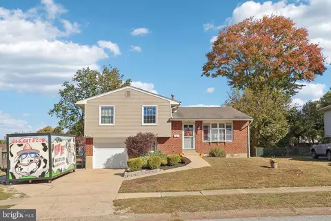 29 W Bellamy Dr, New Castle, DE 19720