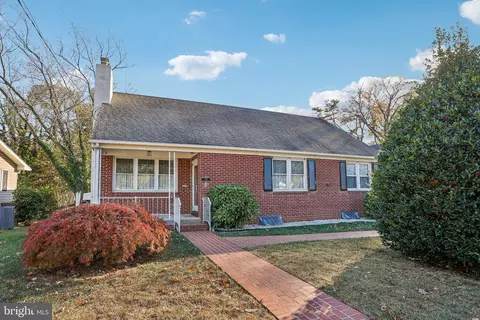 114 Median Dr, Wilmington, DE 19803