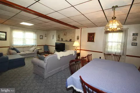 425 Brewster Dr, Newark, DE 19711 photo 3